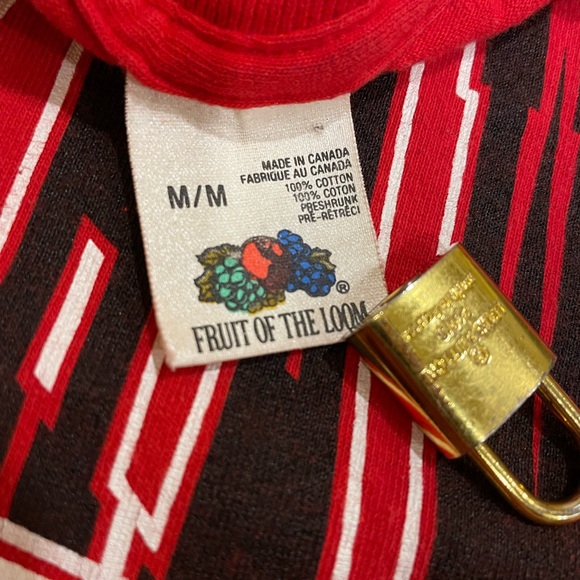 Vintage 1990 Chicago Black Hawks T-Shirt - Picture 4 of 4